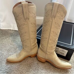Lucchese willow Cream cowgirl  Boots size 9.5 NWT